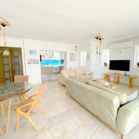 Casa Mira